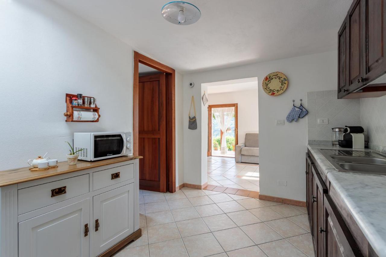 Tiria House Bosa - Casa Vacanze Экстерьер фото