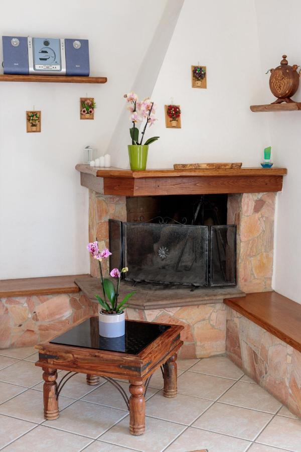 Tiria House Bosa - Casa Vacanze Экстерьер фото