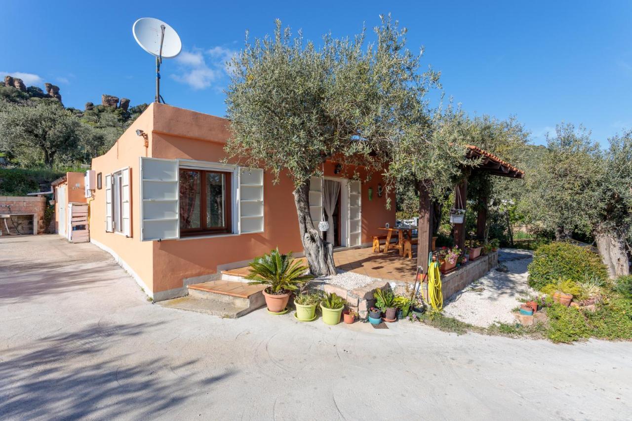 Tiria House Bosa - Casa Vacanze Экстерьер фото